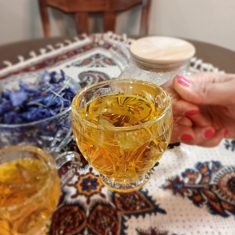 غنچه خشکیده گل زعفران