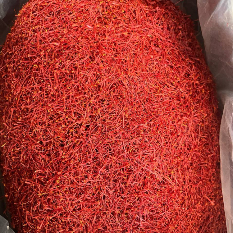 زعفران سنتی درجه یک به صورت فله ای